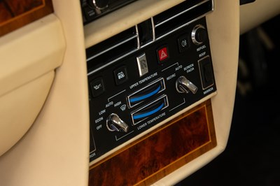 Lot 1990 Rolls-Royce Silver Spirit II
