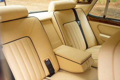Lot 1990 Rolls-Royce Silver Spirit II