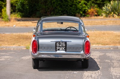 Lot 1958 Vauxhall Cresta ‘Three Window’