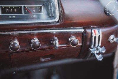 Lot 1956 Mercedes-Benz 220a Ponton