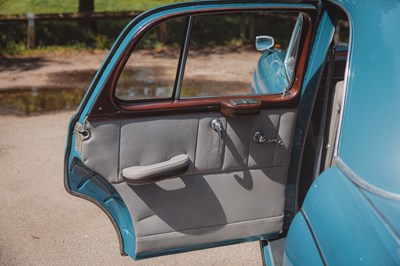 Lot 1956 Mercedes-Benz 220a Ponton