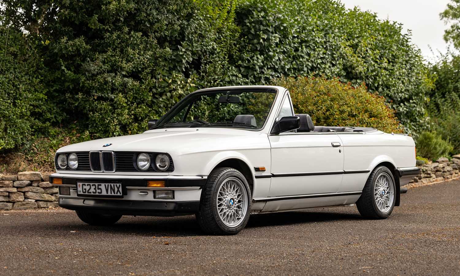 Lot 1990 BMW E30 325i Cabriolet