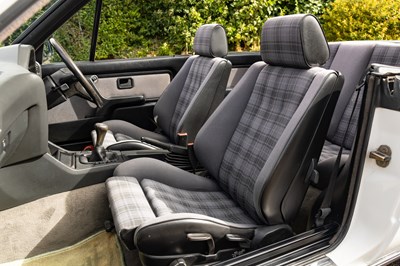 Lot 1990 BMW E30 325i Cabriolet