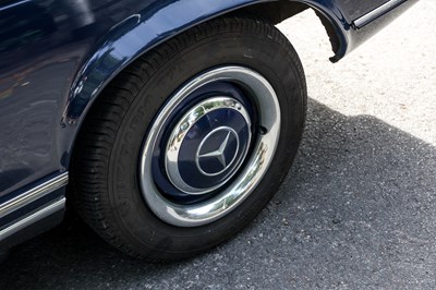 Lot 1966 Mercedes-Benz 230 SL Pagoda