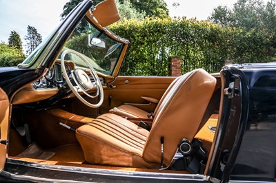 Lot 1966 Mercedes-Benz 230 SL Pagoda