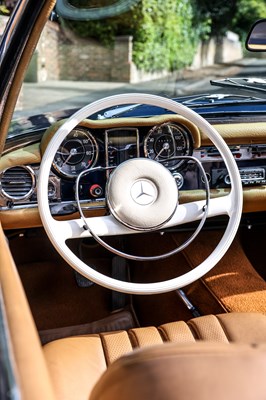 Lot 1966 Mercedes-Benz 230 SL Pagoda