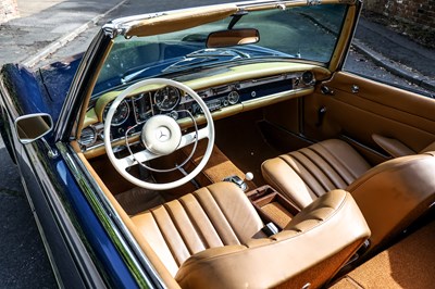 Lot 1966 Mercedes-Benz 230 SL Pagoda