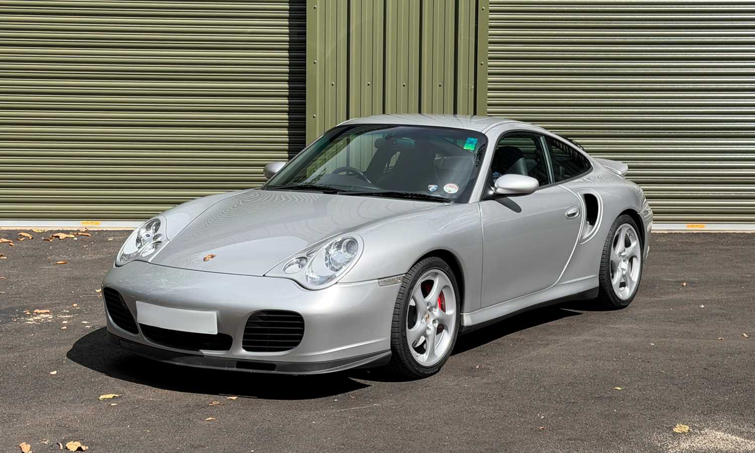 Lot 2001 Porsche 911/996 Turbo (Manual)