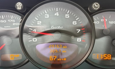 Lot 2001 Porsche 911/996 Turbo (Manual)