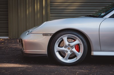 Lot 230 - 2001 Porsche 911/996 Turbo (Manual)
