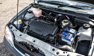 Lot 2000 Ford Fiesta Zetec (Mk. 4)