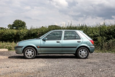 Lot 2000 Ford Fiesta Zetec (Mk. 4)
