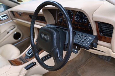 Lot 1990 Daimler XJ40 by Lynx (4 litre)