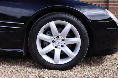 Lot 2004 Mercedes-Benz SL350 Convertible