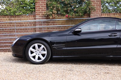 Lot 2004 Mercedes-Benz SL350 Convertible