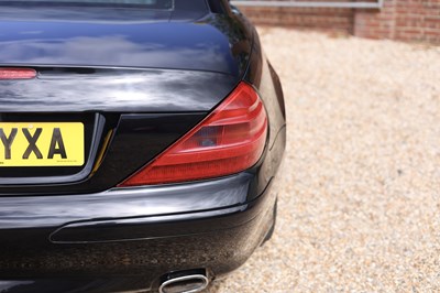 Lot 2004 Mercedes-Benz SL350 Convertible