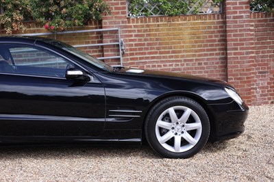 Lot 2004 Mercedes-Benz SL350 Convertible