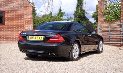 Lot 2004 Mercedes-Benz SL350 Convertible