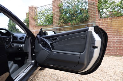 Lot 2004 Mercedes-Benz SL350 Convertible