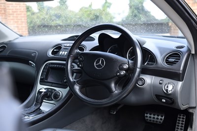 Lot 2004 Mercedes-Benz SL350 Convertible