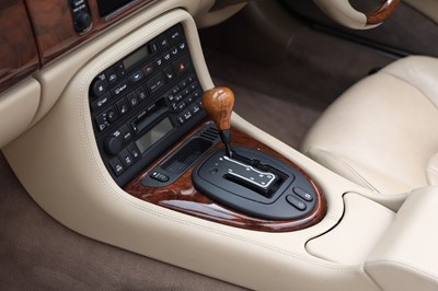 Lot 2000 Jaguar XKR Convertible
