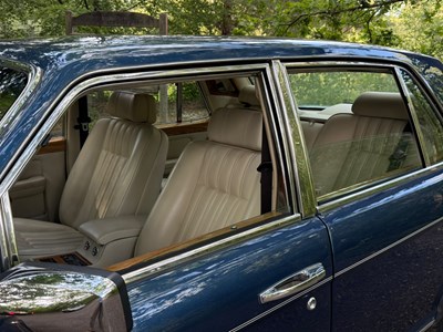 Lot 1996 Rolls-Royce Silver Spirit III