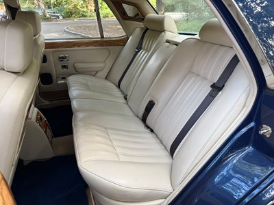 Lot 1996 Rolls-Royce Silver Spirit III