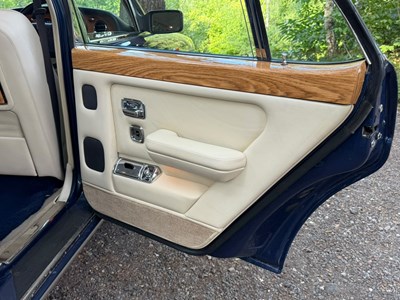 Lot 1996 Rolls-Royce Silver Spirit III