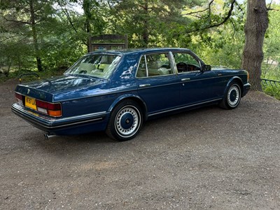 Lot 1996 Rolls-Royce Silver Spirit III