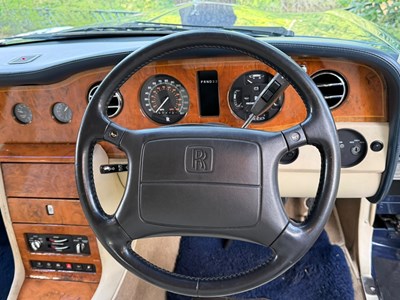 Lot 1996 Rolls-Royce Silver Spirit III