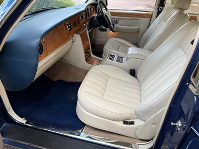 Lot 1996 Rolls-Royce Silver Spirit III