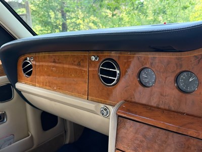 Lot 1996 Rolls-Royce Silver Spirit III