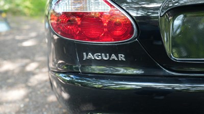 Lot 125 - 1998 Jaguar XKR Paramount Performance Donington