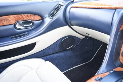 Lot 2001 Aston Martin DB7 Vantage Volante