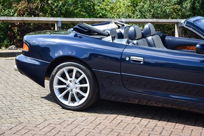 Lot 2001 Aston Martin DB7 Vantage Volante