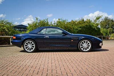 Lot 2001 Aston Martin DB7 Vantage Volante