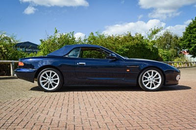 Lot 2001 Aston Martin DB7 Vantage Volante