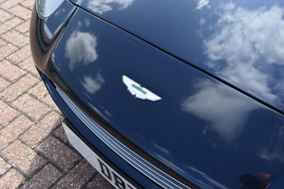 Lot 2001 Aston Martin DB7 Vantage Volante
