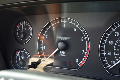 Lot 2001 Aston Martin DB7 Vantage Volante