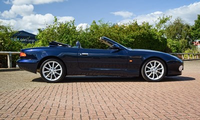 Lot 2001 Aston Martin DB7 Vantage Volante