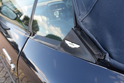 Lot 2001 Aston Martin DB7 Vantage Volante