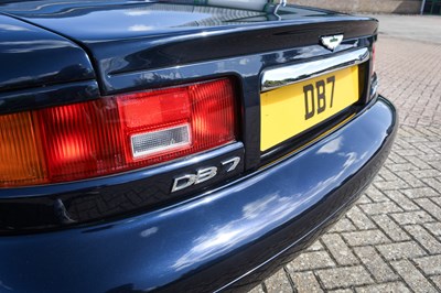 Lot 2001 Aston Martin DB7 Vantage Volante