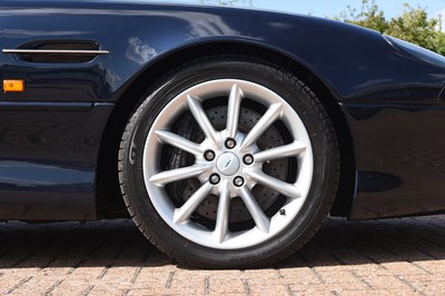 Lot 2001 Aston Martin DB7 Vantage Volante