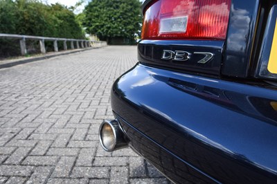 Lot 2001 Aston Martin DB7 Vantage Volante