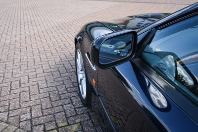 Lot 2001 Aston Martin DB7 Vantage Volante