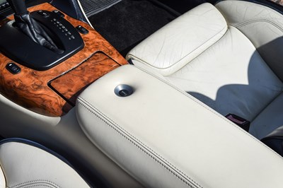 Lot 2001 Aston Martin DB7 Vantage Volante