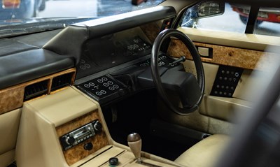 Lot 1981 Aston Martin Lagonda