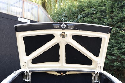 Lot 1973 Triumph Stag