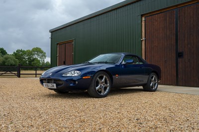 Lot 2000 Jaguar XKR Convertible
