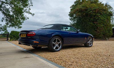 Lot 2000 Jaguar XKR Convertible